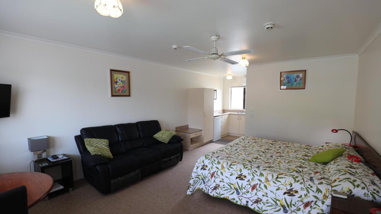Bk'S Counties Motor Lodge Pukekohe Εξωτερικό φωτογραφία