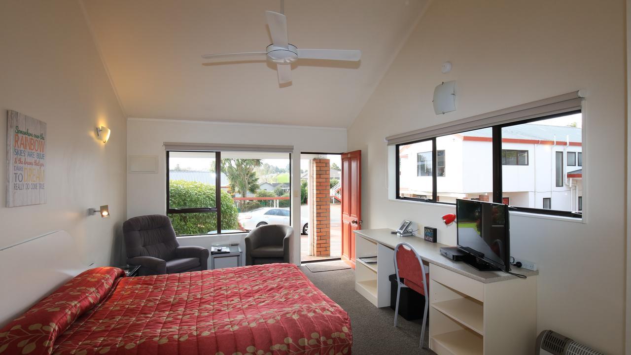 Bk'S Counties Motor Lodge Pukekohe Εξωτερικό φωτογραφία