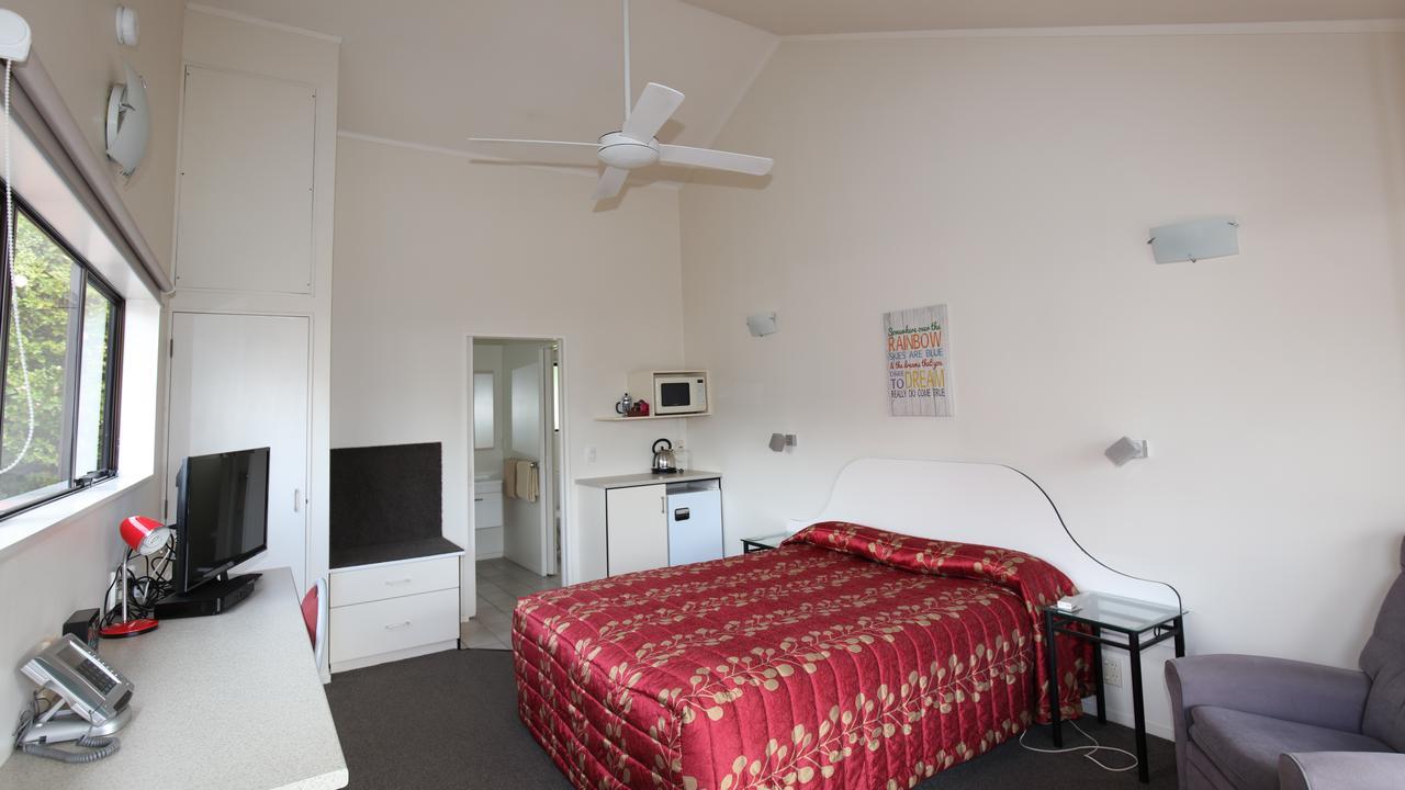 Bk'S Counties Motor Lodge Pukekohe Εξωτερικό φωτογραφία