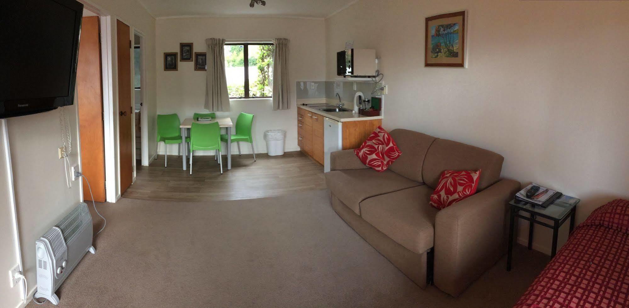 Bk'S Counties Motor Lodge Pukekohe Εξωτερικό φωτογραφία
