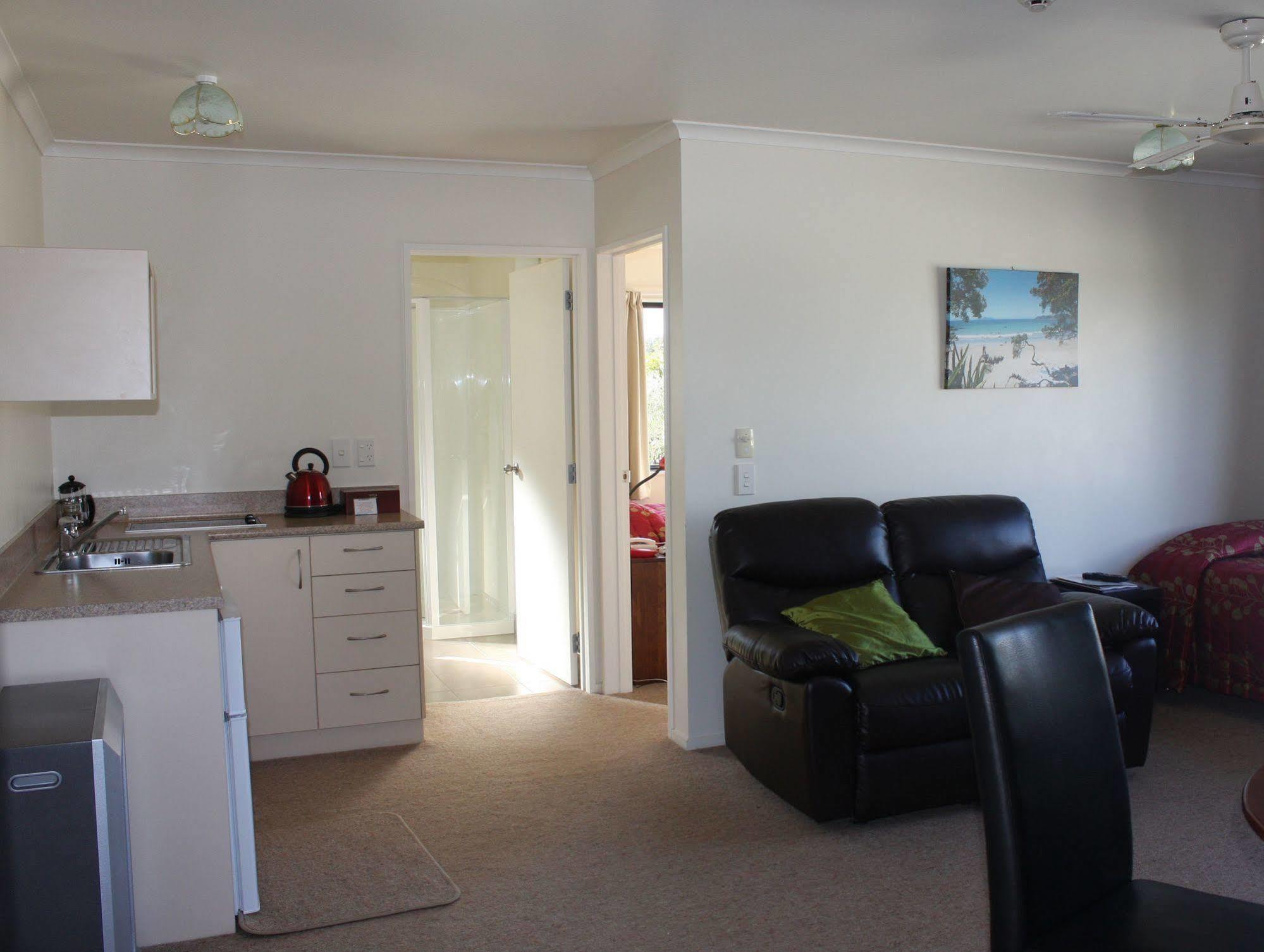 Bk'S Counties Motor Lodge Pukekohe Εξωτερικό φωτογραφία