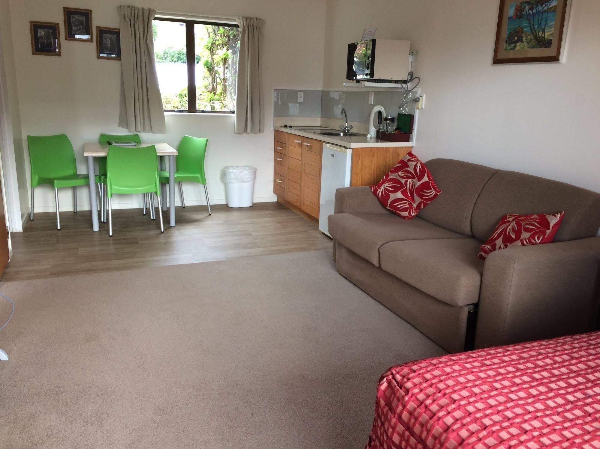 Bk'S Counties Motor Lodge Pukekohe Εξωτερικό φωτογραφία